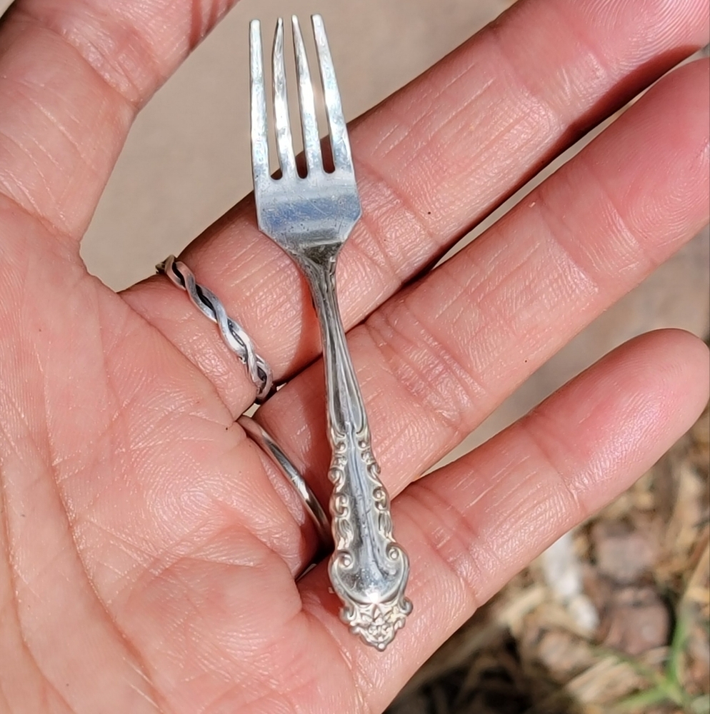 Vintage 925 sterling silver fork silverware brooch or pin